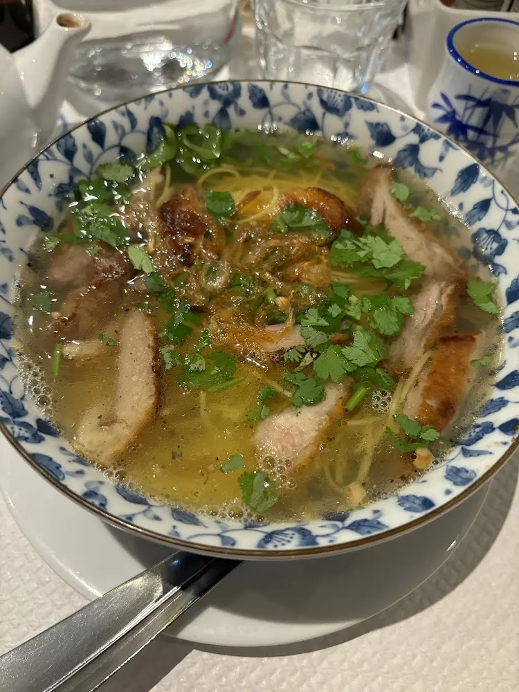 Soupe de Nouilles Au Canard Laqué